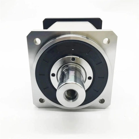 180mm Flange Helical Planetary Gearbox Precision Speed Reducer 42mm Input Ratio Seventy visible from the front with a shaft and casing.