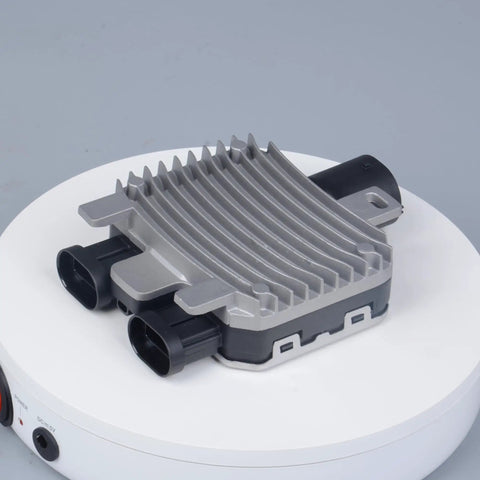 Plug And Play Cooling Fan Control Module Ready To Roll For Volvo S60 S80 V40 V60 XC60 XC70 And Land Rover Evoque Freelander II And Ford Galaxy Replace OE 940009402 7T438C609BA 940004204 shown on display.
