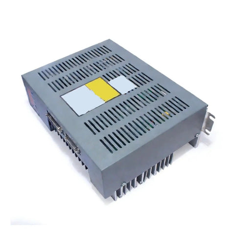 Ultra Precision AC Servo Motor Kit 380V 4.3KW 1500RPM 27Nm With Encoder Feedback, three-phase driver front view