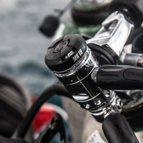 Mk19 Evo G260 Dive Regulator System For Scuba Diving With Air Balanced First Stage That Delivers Consistent Airflow Two High Pressure Ports