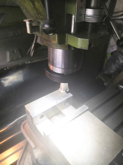 Spindle Light For Milling Machine 50mm LED Waterproof Ring Light Magnetic Work Lamp illuminating a milling workpiece