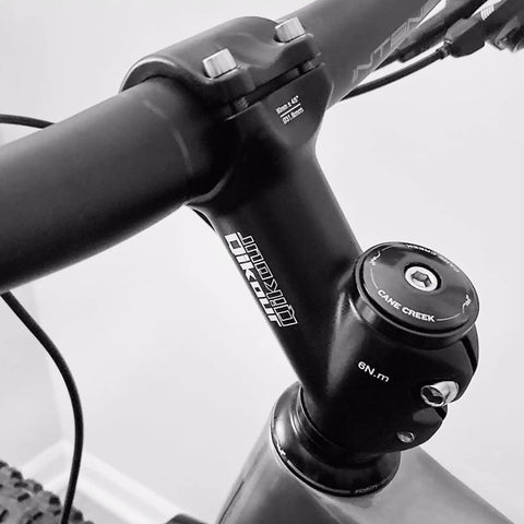 31.8mm Handlebar Stem 90mm 45 Degree Riser for Road Mountain BMX Bikes Fits 28.6mm Steerer CNC Machined 6061 Aluminum