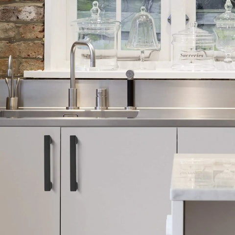 Modern kitchen with Six Pack Black Stainless Steel T Bar Kitchen Cabinet Door Pull Handles, 3.5 Inch Center To Center, Matte Finish