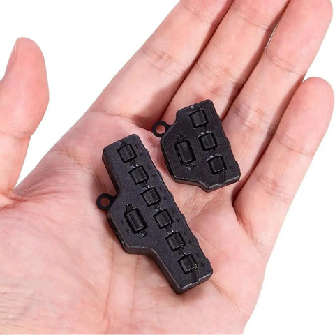 Two Pack 6 Port Wire Connector Splitter Distributor 1 In 6 Out Quick Push In Terminal Block TL-106 in hand view