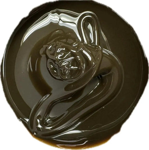 Close-up of Beefed Up Heavy Duty High Temp Lithium Complex Grease 450F Drop Point For Chassis And Heavy Equipment Water Resistant