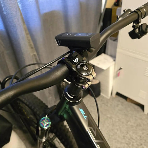 Zero Degree Go-To Short Mountain Bike Stem 31.8 Clamp 6061 T6 Aluminum on handlebar, integrated clean front end view