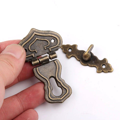 Five Piece Set Of Retro Antique Bronze Heart Shaped Box Hasp Lock Latches Featuring Tough As Nails Zinc Alloy Construction And Smooth Brass Plating to secure storage.