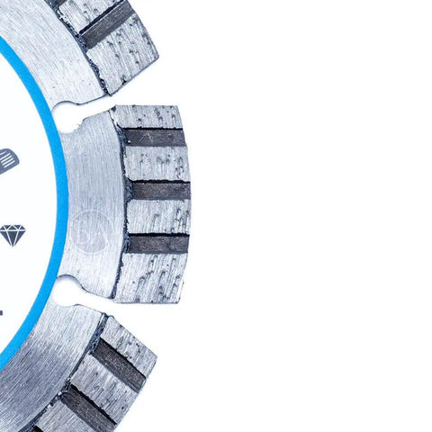 Close-up of Seven Eighths Inch TCT Hole Saw Cutter with tungsten carbide teeth, designed for metal and stainless steel cutting.