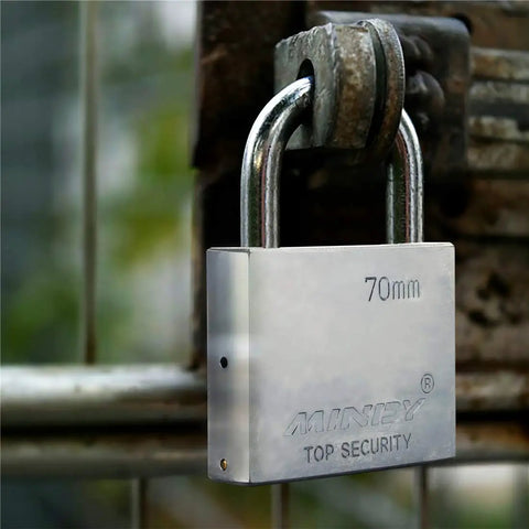 70mm Heavy Duty Beefy Padlock With Waterproof Seal For Indoor Outdoor Use, High Security Keyed Lock on rusted gate