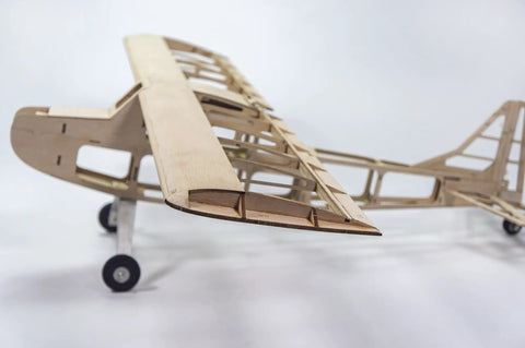 Balsa Wood RC Plane Kit With 32 Inch Wingspan Laser Cut Unassembled Training Aircraft For Adults frame detail
