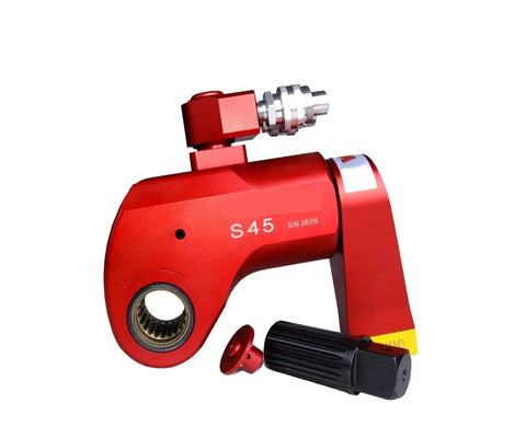 Professional Hydraulic Torque Wrench 36992 Nm 700 Bar 2-1/2 Inch Square Drive with swivel couplers and sturdy details.