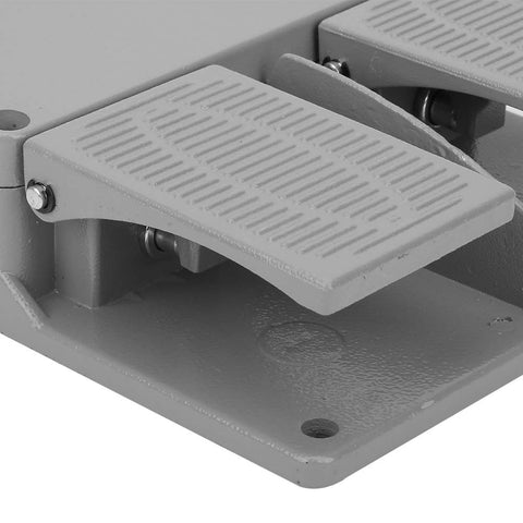 Heavy Duty Foot Pedal Switch 16 Channel Industrial Controller For Electrical Power Supplies And CNC Machines, close-up view