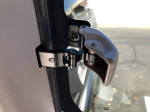 Rear Quarter Window Hinge Pivot And Latch For First Gen Tacoma Tundra 1995 2004 Xtracab 2000 2006 installed close-up