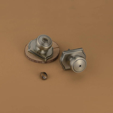 Old School Antique Brass Door Knobs With Camelot Trim, Privacy Interior Door Knob With Lock For Bath And Bedroom