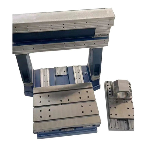 Pro Grade Heavy Duty BT30 ATC CNC Spindle Generating Knockout 3.5kw Power And Liquid Cooled Coolant Flow for CNC machine base and clamps.