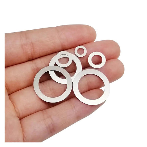 Pro Grade Ultrathin Flat Washer Set M3 To M20 600 Pieces 0.2mm Stainless Steel 304 A2-70 Shim Gasket Kit Box For Precise Load Distribution, Corrosion Resistance, Indoor Outdoor Use, Durable Hardware Spacers. Stainless steel flat washers in hand