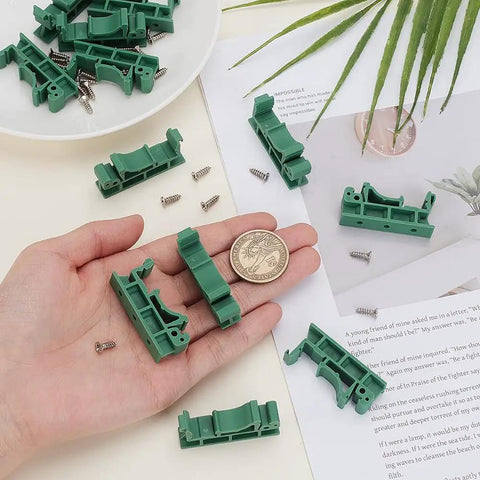 Heavy Duty 20 Pack C45 DIN Rail PCB Mounting Bracket Clips For 35mm Or 15mm Circuit Boards Carrier Holders in hand with screws
