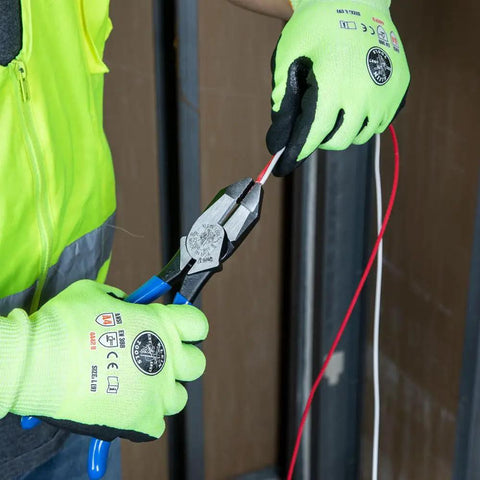 Heavy Duty 9 Inch Ironworker Pliers For Rebar ACSR Screws Nails And Hardened Wire, High Leverage Side Cutters in use