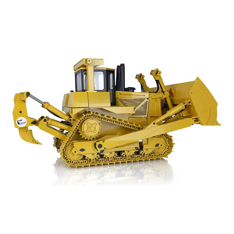 Side view of Scale 1 To 14 DXR2 Metal RC Hydraulic Bulldozer With Realistic Sound Module True Hydraulic Action All Metal Construction