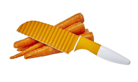 Crinkle-cut knife, front view, yellow handle, stainless steel blade with large wavy edge for vegetables.
