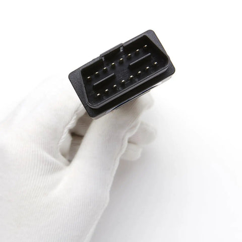 Close-up of 16-pin connector of OBD2 Splitter Cable For Ford And GM, Two Port OBDII Extension, 1 Ft Long, Chevy Friendly