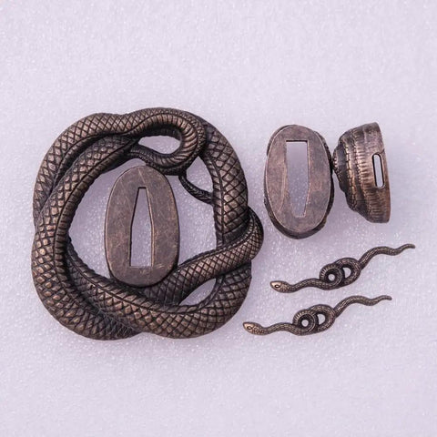 Koshirae Tsuba Fuchi Kashira Menuki Set for Samurai Swords Dope Alloy Guard and Handle Caps Fit 68 85 Size with snake design