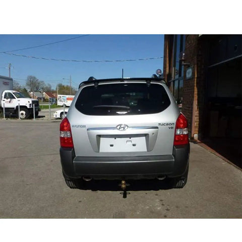 Hyundai Tucson with 7 Inch Antenna Mast Replacement for Hyundai 7 Inch Antenna Mast Replacement For Santa Fe Tucson Veracruz Accent Ix35 Elantra Touring Direct Fit Screw On Installation No Modding Needed Replaces OEM 96263 2E220 Improves Radio Reception And Signal visible on roof