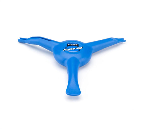 EWS-2 Bicycle Electronic Shift Tool For Shimano EW-SD3000 Wires And Batteries, blue three-way wrench design on white background.