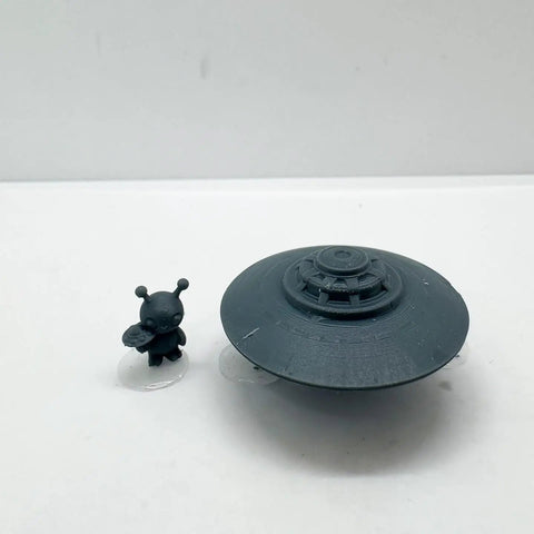 Alien UFO Airship Figurine 3D Print Kit For Miniature Dioramas And Collectibles with alien character