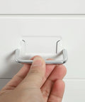 Close up of the handle on the Heavy Duty Six Drawer Metal File Cabinet With Smooth Ball Bearings for easy access.
