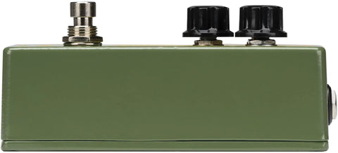 Side view of Plumes Small Signal Shredder Overdrive Guitar Effects Pedal With Analog Circuit Three Clipping Voices High Headroom