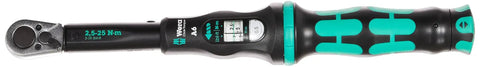 Close-up of Click-Torque A 20-Piece Set With Audible And Tactile Clicks, Precision Torque Wrench Kit From 1 To 25 Nm handle and display