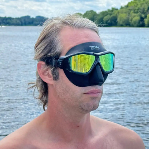Man wearing Low Volume Freedive Mask For Freediving, Spearfishing, And Snorkeling With Anti Fog Lens, 180 Degree Panoramic Vision