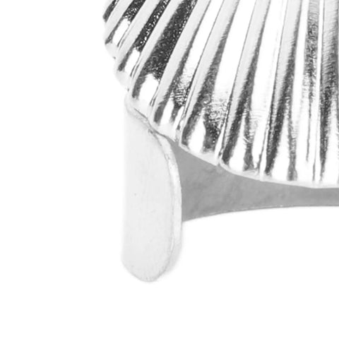 Close-up of the metal cap from the Automatic Candle Extinguisher Timer Kit With Self Extinguishing Tech for easy extinguishing.