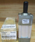 Rexroth Bosch TM82100003014 Hydraulic Cylinder 2 In Bore 1-1/2 In Stroke with box on wooden surface