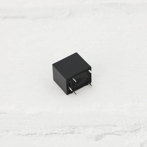 Five Pack SRA-05VDC-CL Mini Power Relays With 5V DC Coils SPDT Contacts, compact PCB mount, shown in black casing.