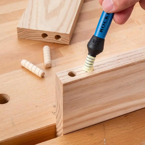 Silicone Glue Brush Kit For Woodworking, Dual Ended Dowel Glue Applicator with precise coverage on wooden dowel joint