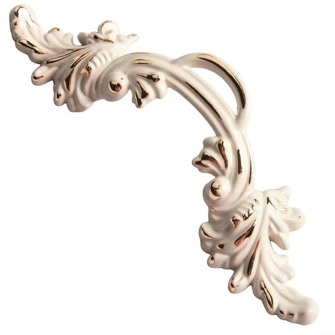 Vintage Zinc Alloy Cabinet Door Handle With Yellow Bronze Finish, Comfortable Grip For Cabinet Doors in side view