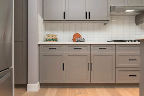 Modern kitchen with 60 Pack 3-3/4 Inch Square Cabinet Handles Matte Black Cabinet Pulls For Kitchen Cabinets And Drawers With 96mm Center To Center Spacing