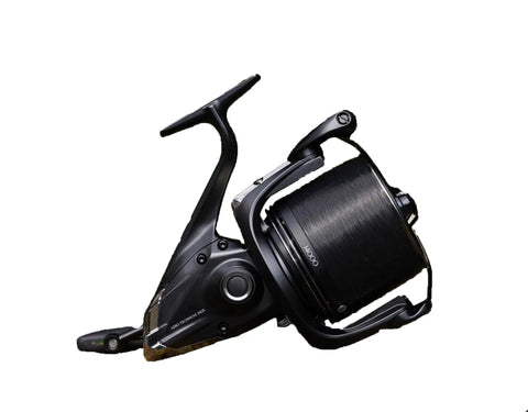 Side view of Aero Technium MgS 14000 XTD Big Pit Fishing Reel With Magnesium Frame, showcasing spool and handle design for carp angling.