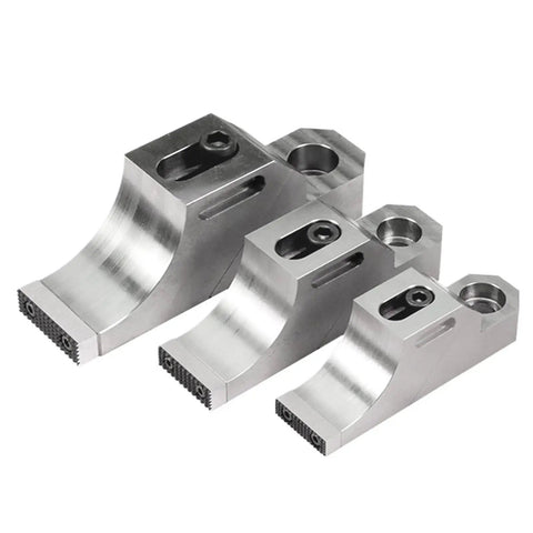Heavy Duty M10 CNC Side Clamp Vise With One-Way Grip For Milling And Grinding Machines Ensures Ultra Precise High Clamping Force 135 Kn Industrial Fixing Fixture Tool - three steel clamping jaws, varying sizes.