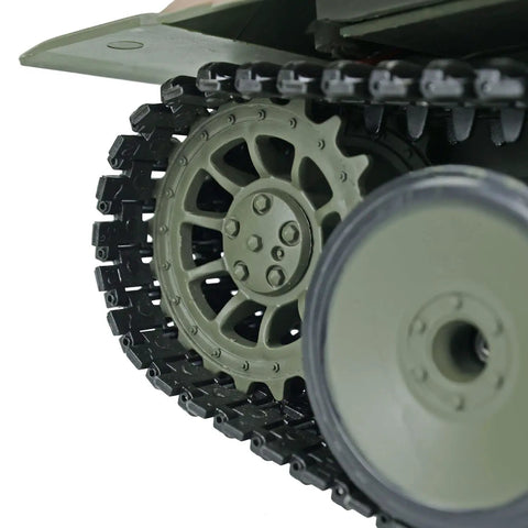 Track detail of a German Panther V One Sixteenth Scale RC Tank With Two Point Four GHz Infrared Battle System HengLong TK7.0.