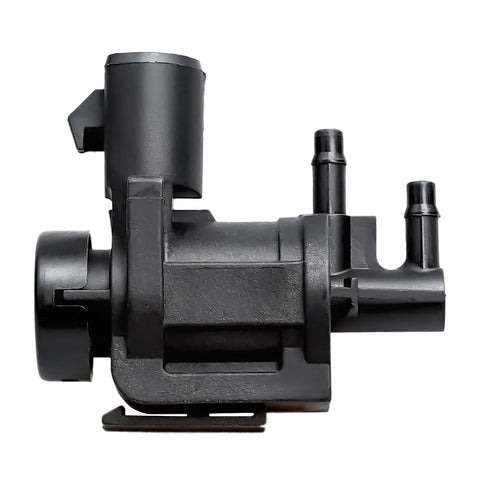 Automatic hub locking actuator (side view), black plastic vacuum solenoid, 13mm connector, Ford F-150 compatible