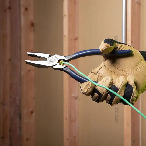 High Leverage Lineman Pliers With Crimp Die And Toothed Pipe Grip Induction Hardened Knives 8 Inch Electrician Tool in use