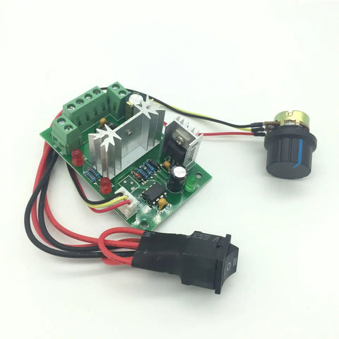 DC PWM Motor Speed Controller 6V To 30V With 6A Rated Current 10A Peak 200W Max 16kHz Drive Frequency shown with wiring and knob