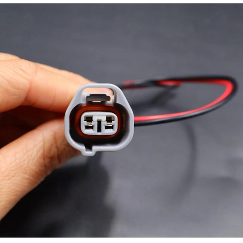 Close-up of 2 Pin Side Marker Light Connector For Lexus ES330 RX330 2004 2005 2006 Easy Install Pigtail Wire Harness.