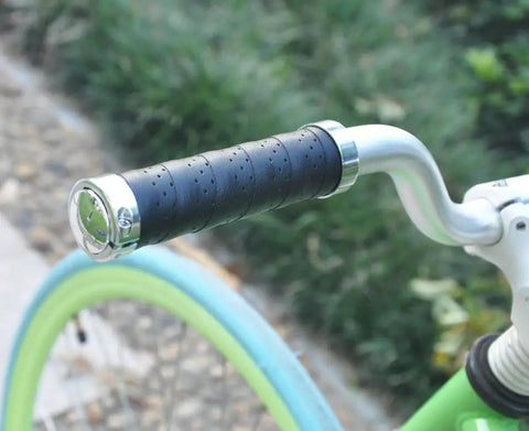 Grippy Leather Double Lock On Bike Grips 22.2mm For Mountain And Road Bikes on silver handlebar