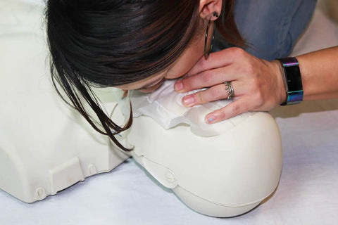 Disposable CPR Training Face Shields For CPR Manikins One Time Use Barrier Masks For Practice And Instruction Safe Easy To Use Student Lab Gear For Realistic Clean Hands On CPR Sessions