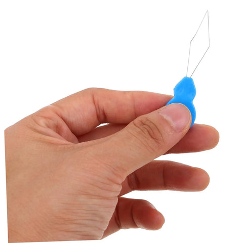 Lightweight Embroidery Needle Threader Kit with Gourd Shaped Plastic and Metal Tools 100 Pack Portable Threading Tool for Hand Sewing and Sewing Machines Easy Peasy Fast Versatile for Embroidery Crafts and DIY Projects blue plastic threader held in hand