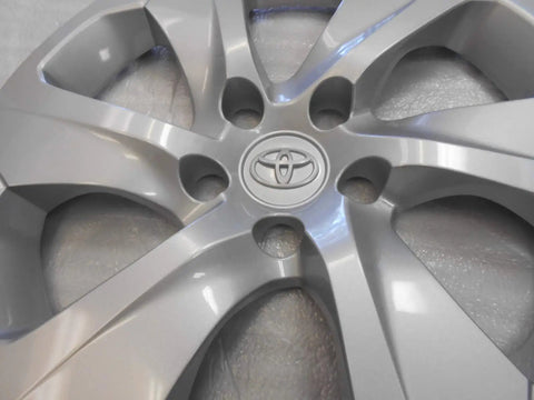 17 Inch Silver Hubcap Wheel Cover For 2019 Through 2025 Toyota SUV Replacement Single Hub Cap Fits 17 Inch Steel Wheels Durable Finish Sweet Fit Easy Install No Tools Required